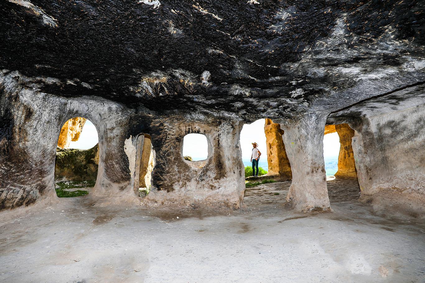 Anadolu'nun en eski mağara yerleşim yerlerinden "Hasuni Mağaraları"